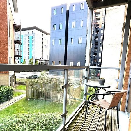 2 Bed Ensuite With Balcony And Free Onsite Secure Parking Manchester Eksteriør billede