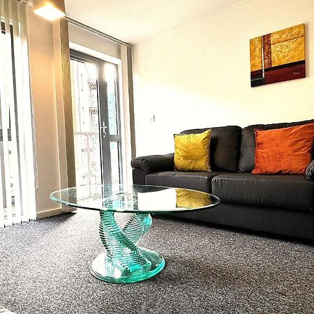 2 Bed Ensuite With Balcony And Free Onsite Secure Parking Manchester Eksteriør billede
