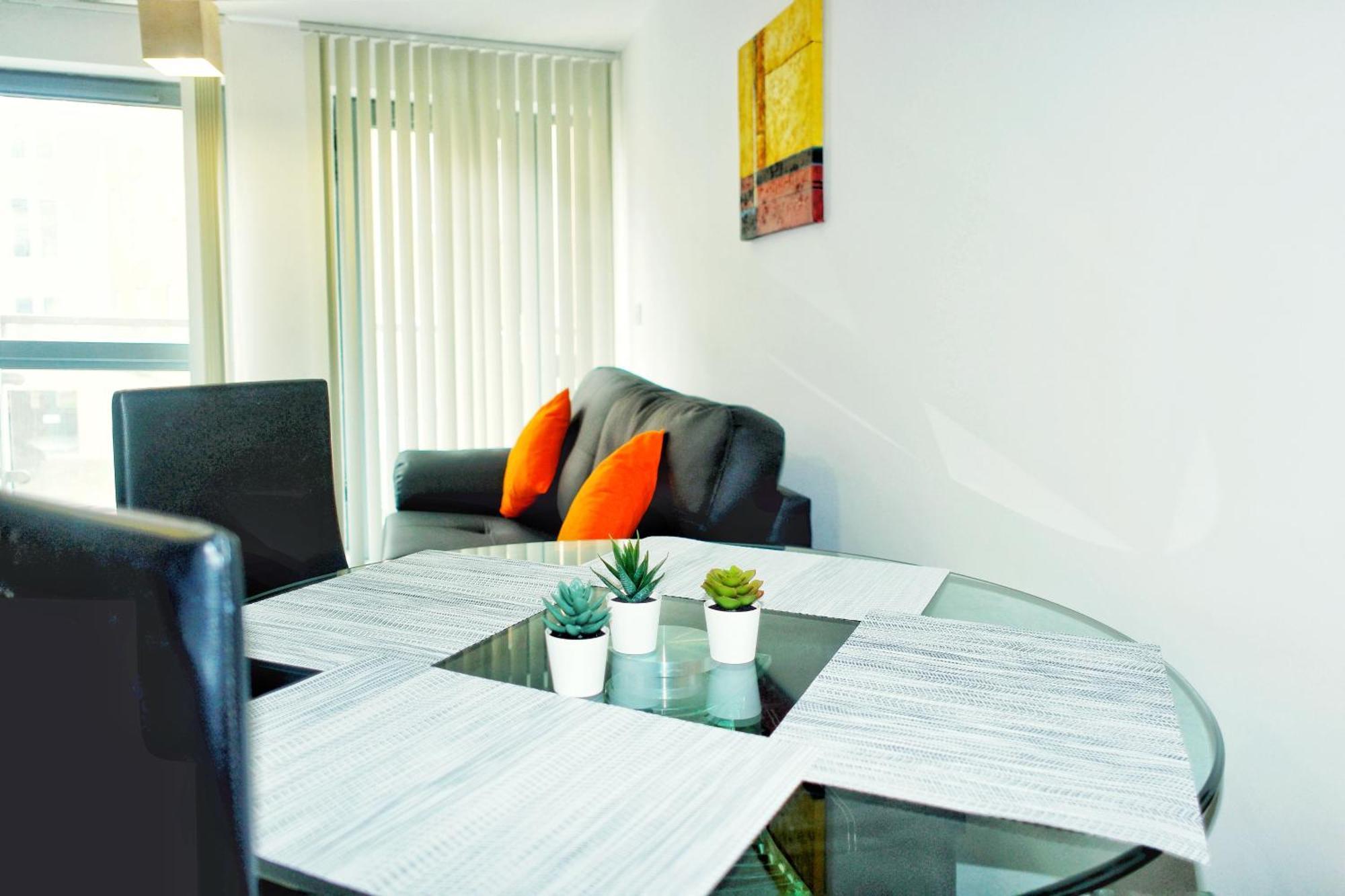 2 Bed Ensuite With Balcony And Free Onsite Secure Parking Manchester Eksteriør billede