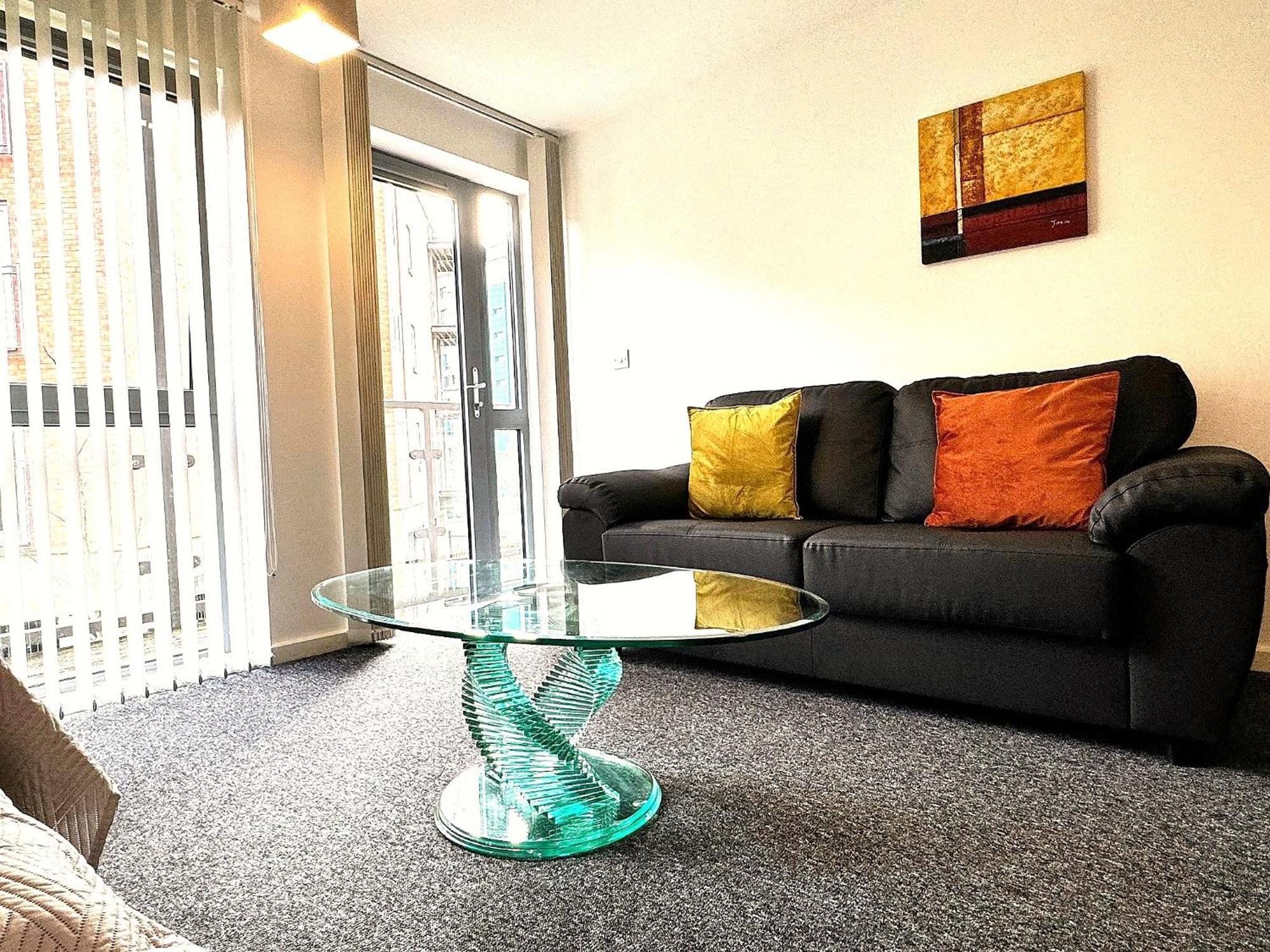 2 Bed Ensuite With Balcony And Free Onsite Secure Parking Manchester Eksteriør billede